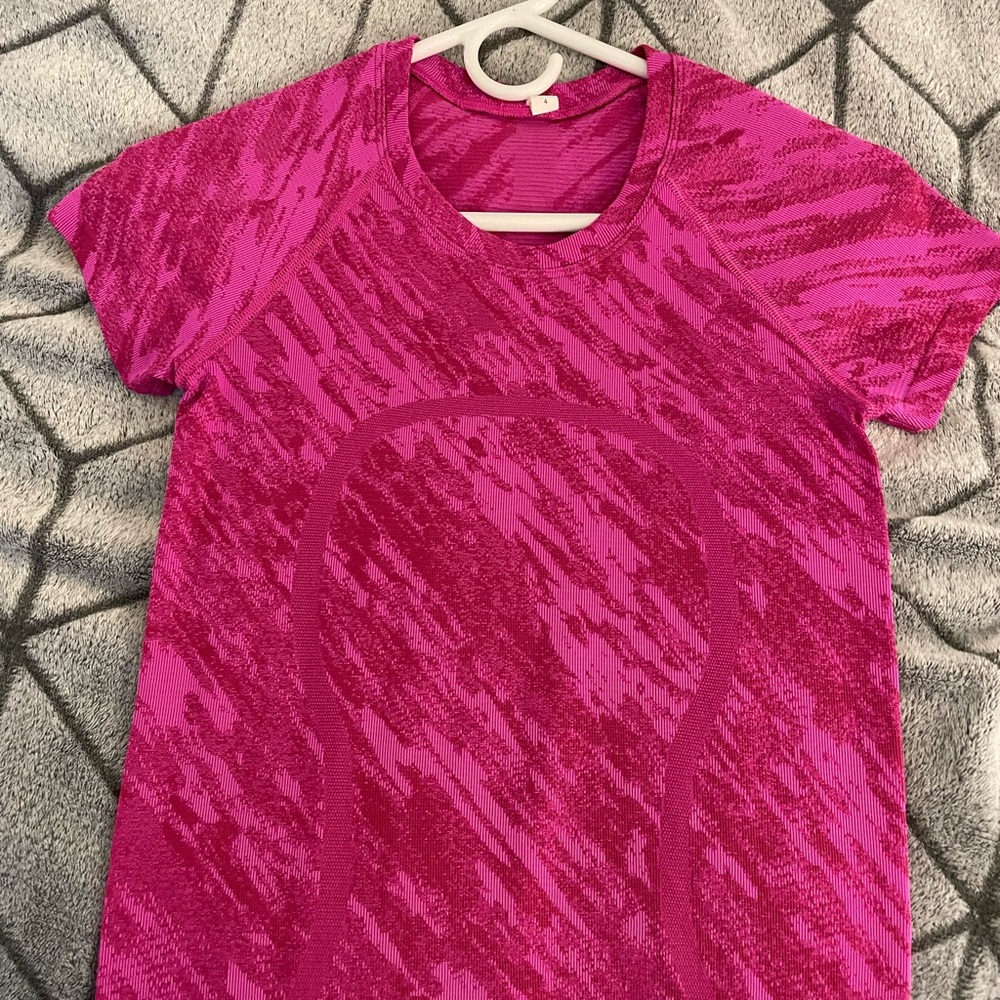 Lululemon Swiftly Tech Shirt Pow Pink/Ripened Raspberry